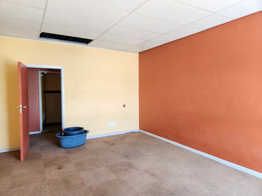 To Let commercial Property for Rent in Somerset West Western Cape